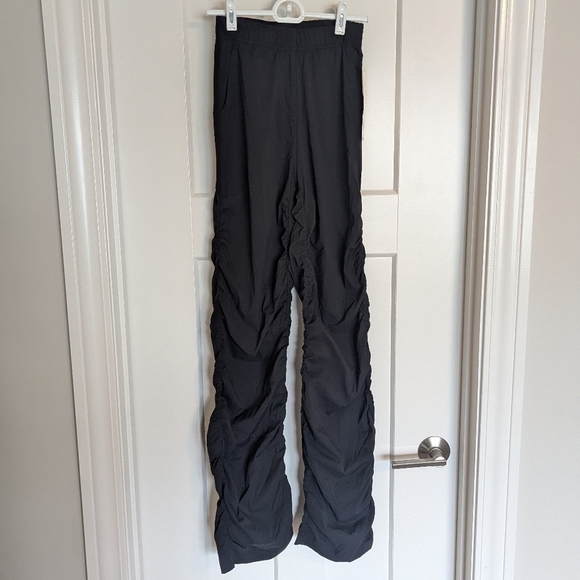 NWT Lululemon Dance Studio HR Flares sz XXS - Picture 1 of 6